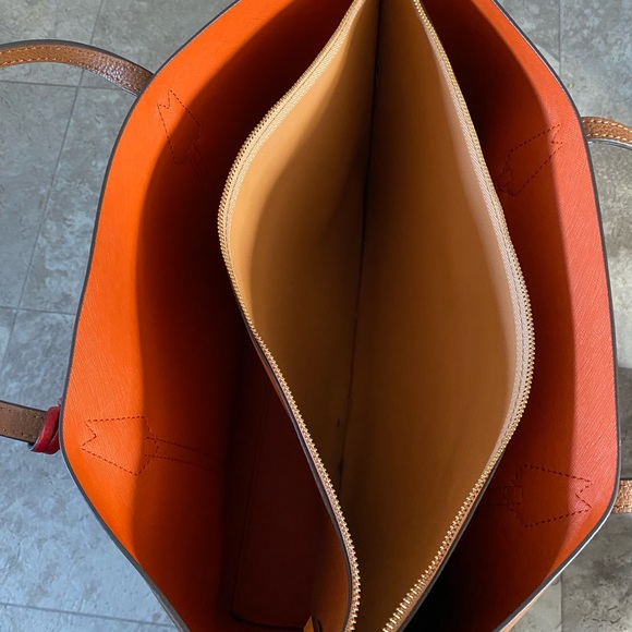 Tory Burch Small Perry Triple-Compartment Tote Bag - Picture 5 of 7